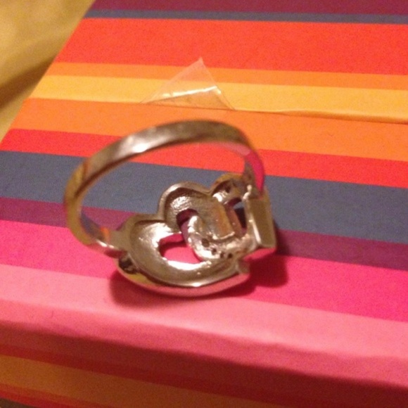 Double Heart ❤️ Ring - Picture 2 of 4